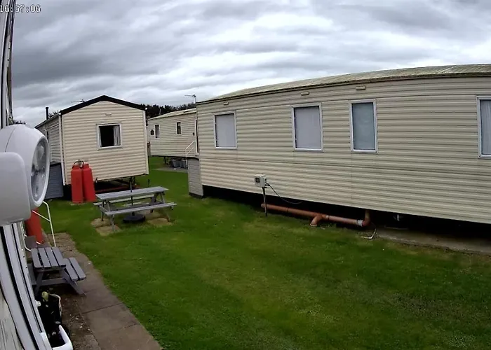 Sharons Lyons Lido Caravan 3 Bedrooms